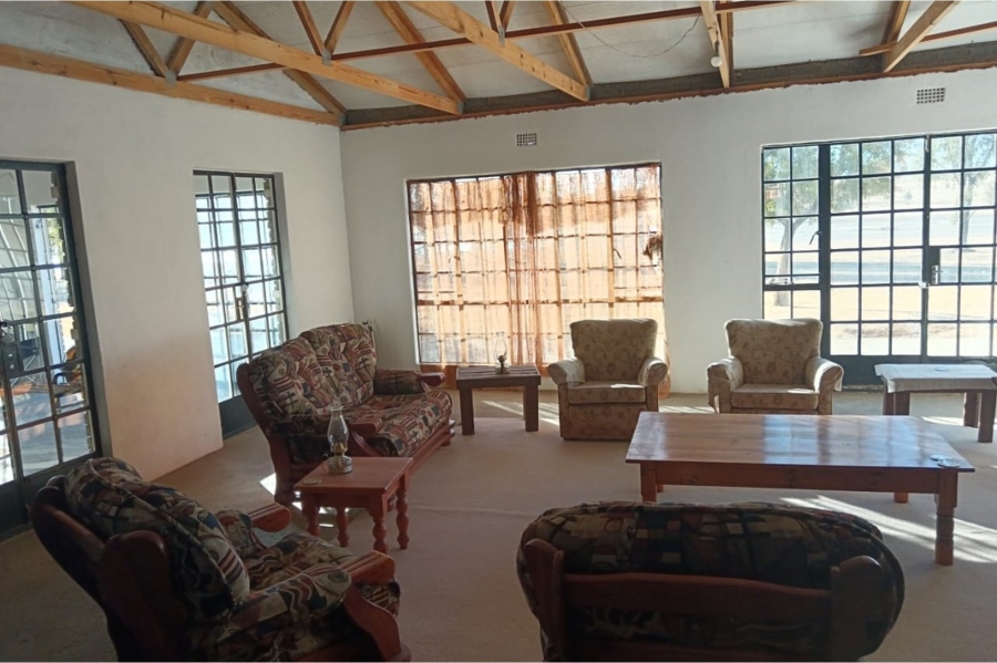 4 Bedroom Property for Sale in Oranjeville Free State